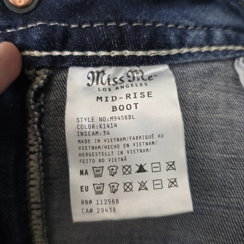 Miss Me Saquin Stitchwork Mid Rise Bootcut Jeans - Picture 14 of 15
